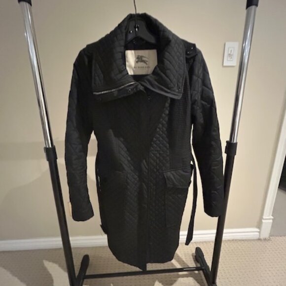 BURBERRY BLACK MEDIUM COAT - Picture 2 of 3